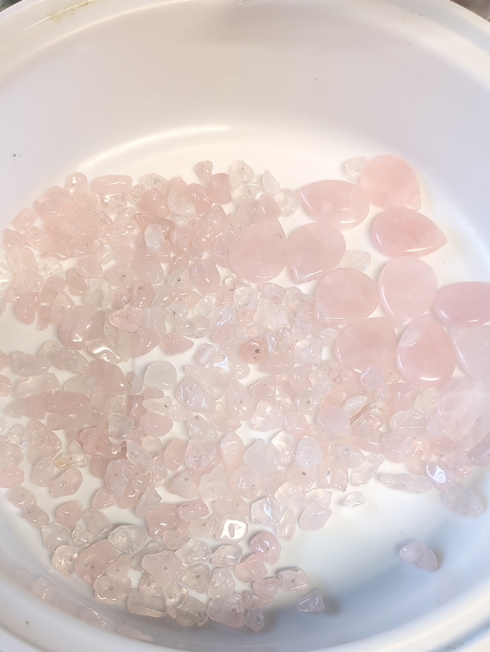 🩵2/$10🩵Q68 - Polished Rose Quartz Tumbled Stones - Soft Pink 88g